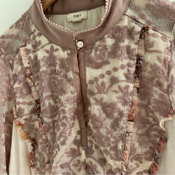 Tiny by Anthropologie Pink Ruffle Embroidered Blouse Forest Fairy Floral Holiday - Picture 4 of 9